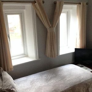 Single Room Private Bathroom